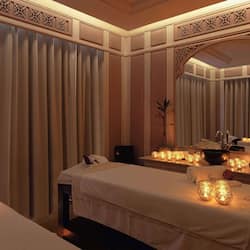 Espace de soins pour les couples, sauna, bain à remous, hammam