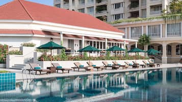 2 outdoor pools, pool umbrellas, pool loungers