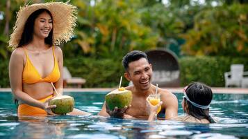 2 outdoor pools, pool umbrellas, sun loungers