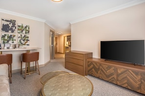 Pillowtop beds, desk, rollaway beds, free WiFi
