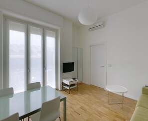 1-Bedroom Apartment, Via Pergolesi 31 | Balcony view - Milan Apartment Rental (Milan)