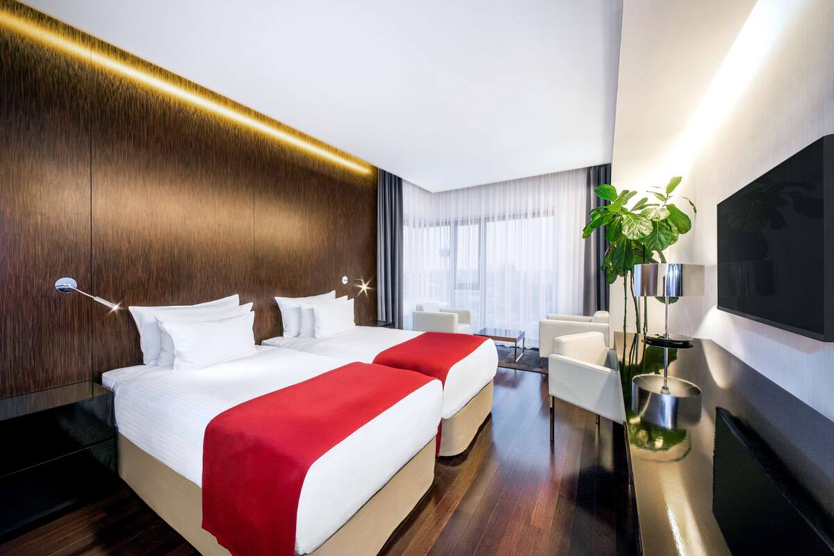 premium bedding, select comfort beds, minibar, in-room safe