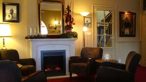 Coin salon dans le hall