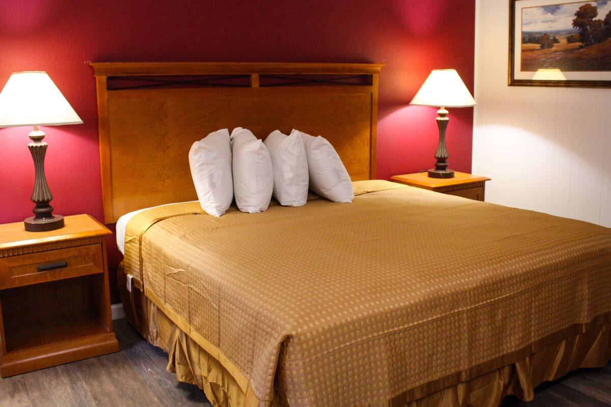 1 bedroom, desk, blackout curtains, bed sheets