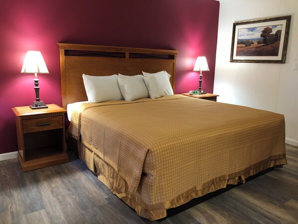 Deluxe Room, 1 King Bed, Non Smoking