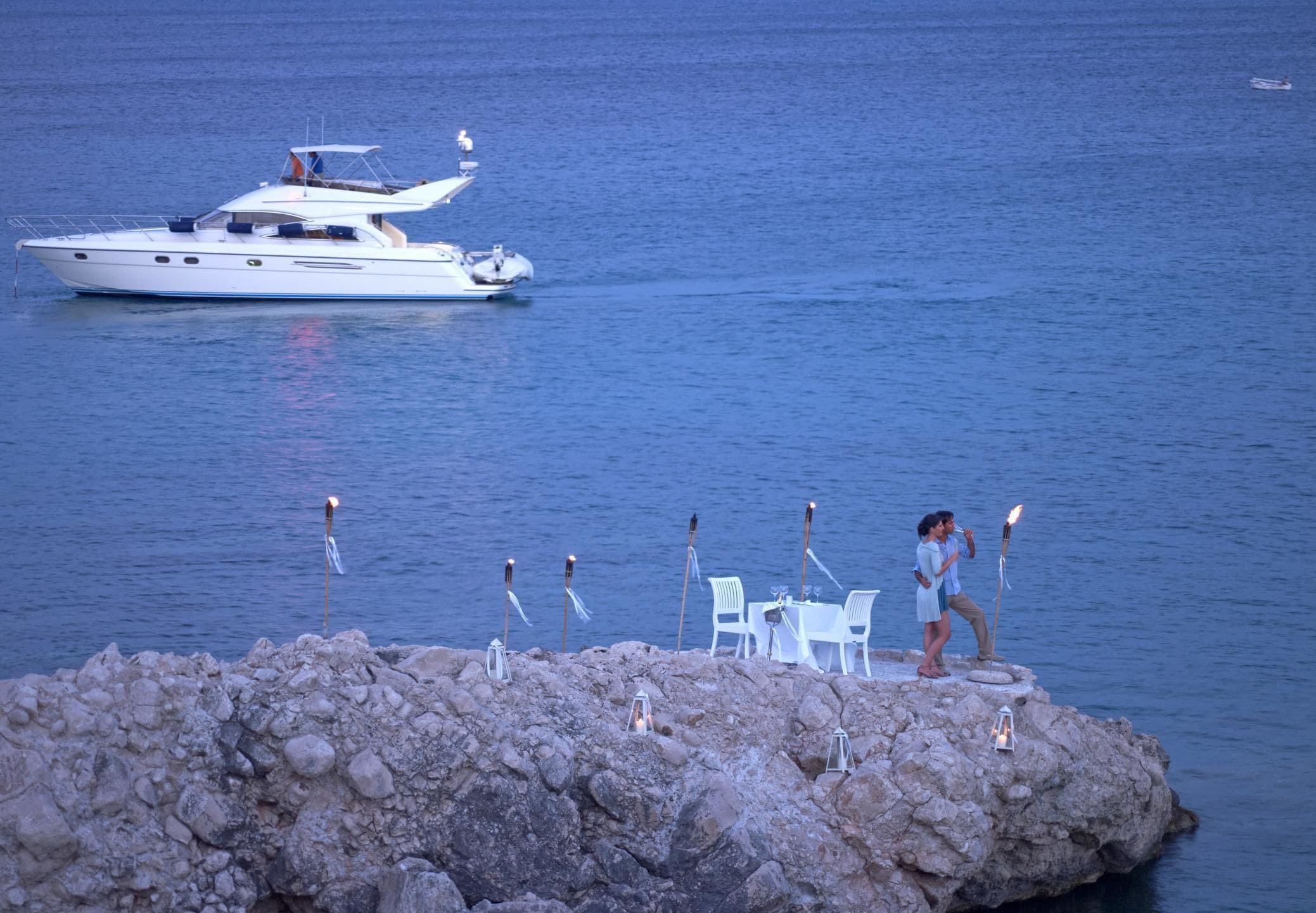 3 restaurantes; se sirven desayunos 