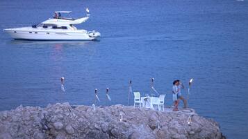 3 restaurantes; se sirven desayunos