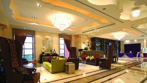 Lobby sitting area - Bellezza Taipei Hotel (Taipei)