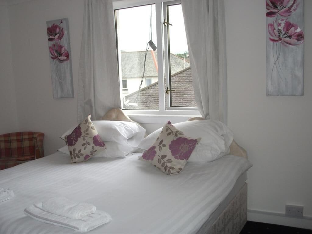 غرفة عادية فردية - بحمام داخل الغرفة