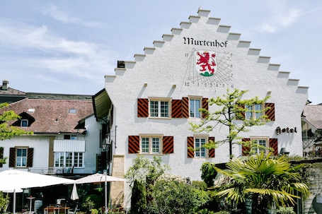 Front of property. Murtenhof & Krone