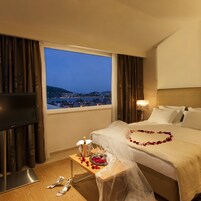 Suíte superluxo, vista para o lago | Vista do quarto