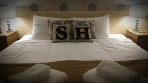Chambre Double ou avec lits jumeaux | Literie de qualité supérieure, décoration personnalisée