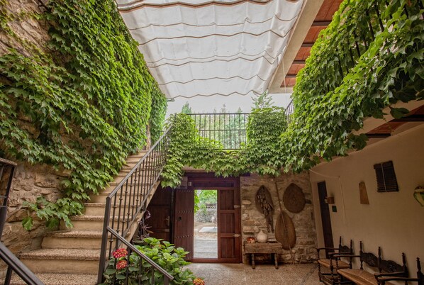 Courtyard - La Casería de Tito (Úbeda)