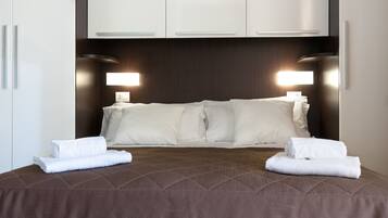 Appartamento, 1 camera da letto | Una cassaforte in camera, ferro/asse da stiro, Wi-Fi gratuito