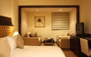Room - Grand Hotel Beirut (Beirut)