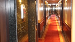 Hallway - Grand Hotel Beirut (Beirut)
