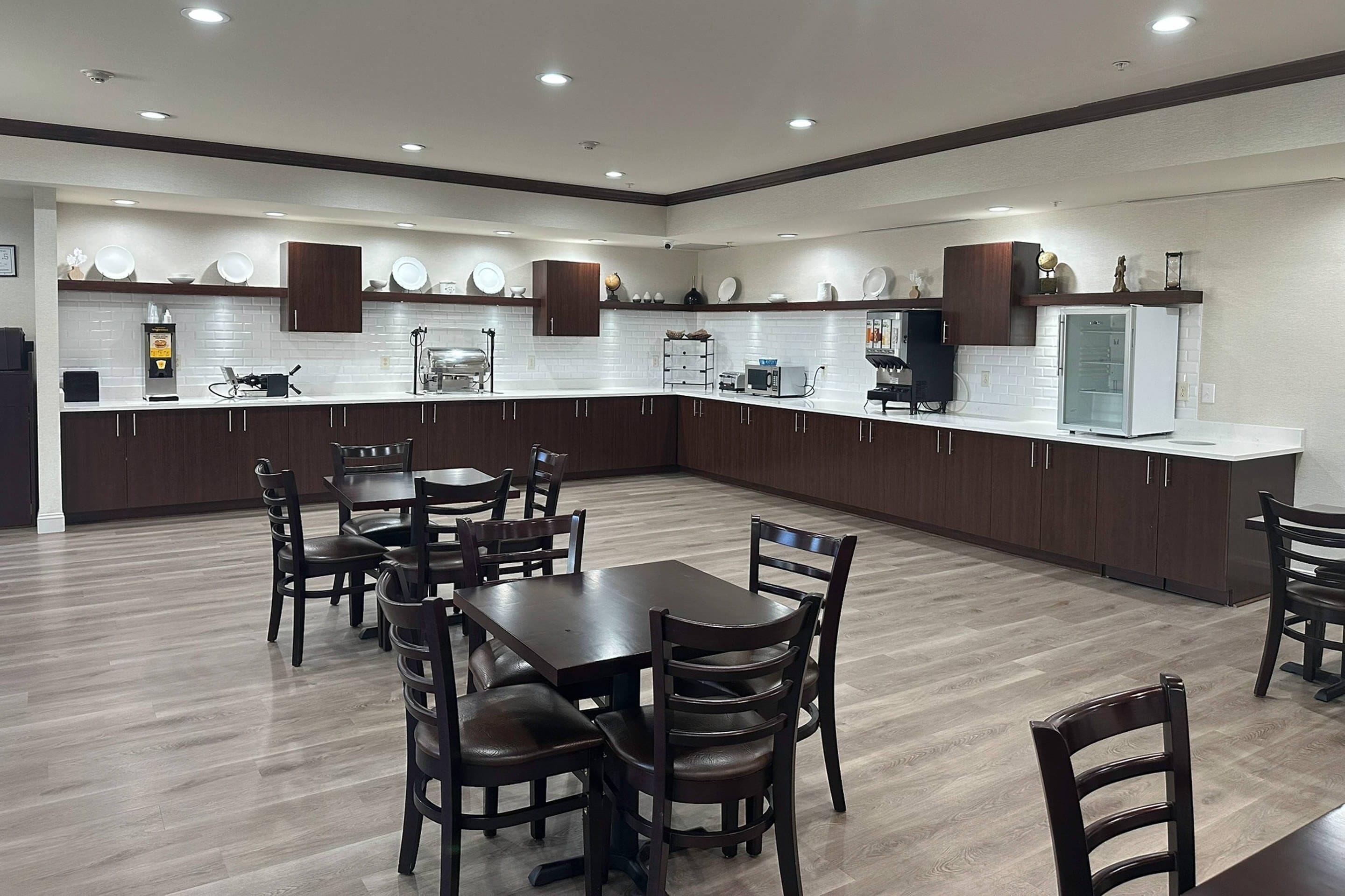 包含每日自助早餐