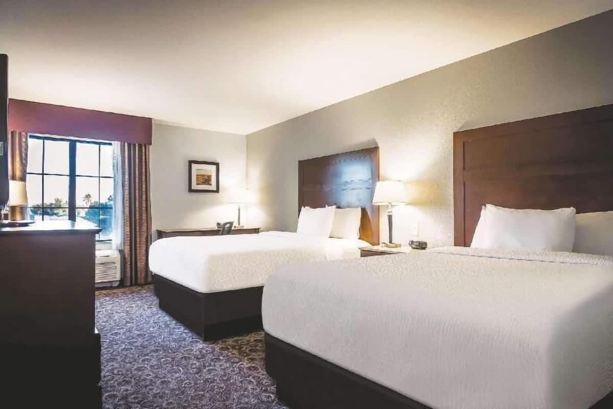 Premium bedding, down comforters, pillowtop beds, desk