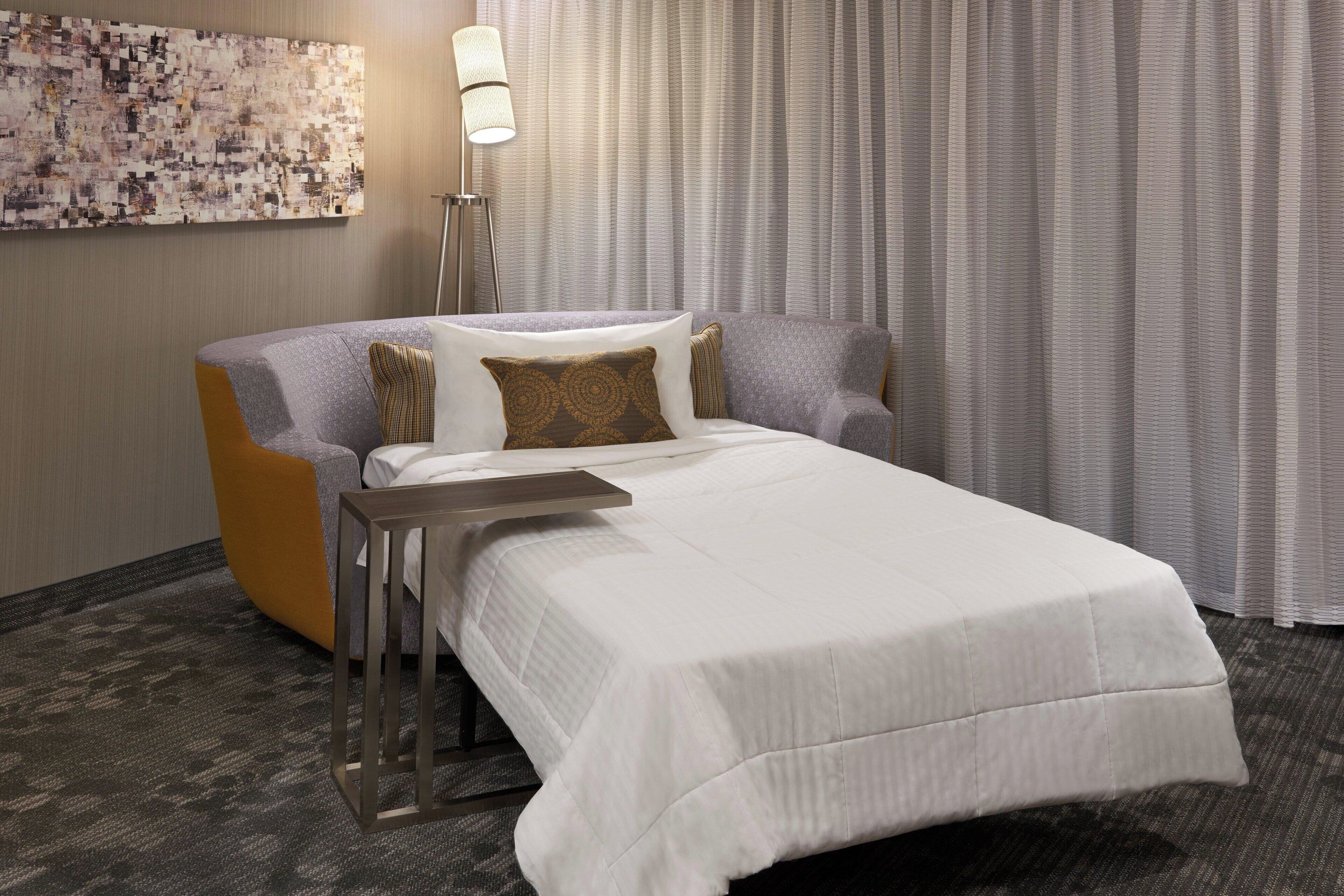 1 bedroom, in-room safe, desk, blackout curtains