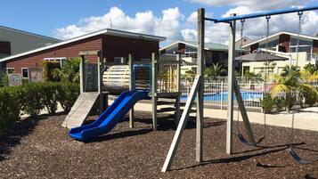 Außen-Kinderspielplatz