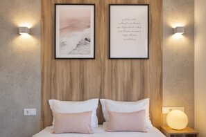 Coffres-forts dans les chambres, décoration personnalisée, bureau