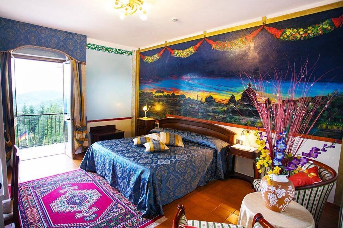 In-room safe, individually decorated, desk, laptop workspace