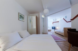Minibar, caja fuerte, wifi gratis