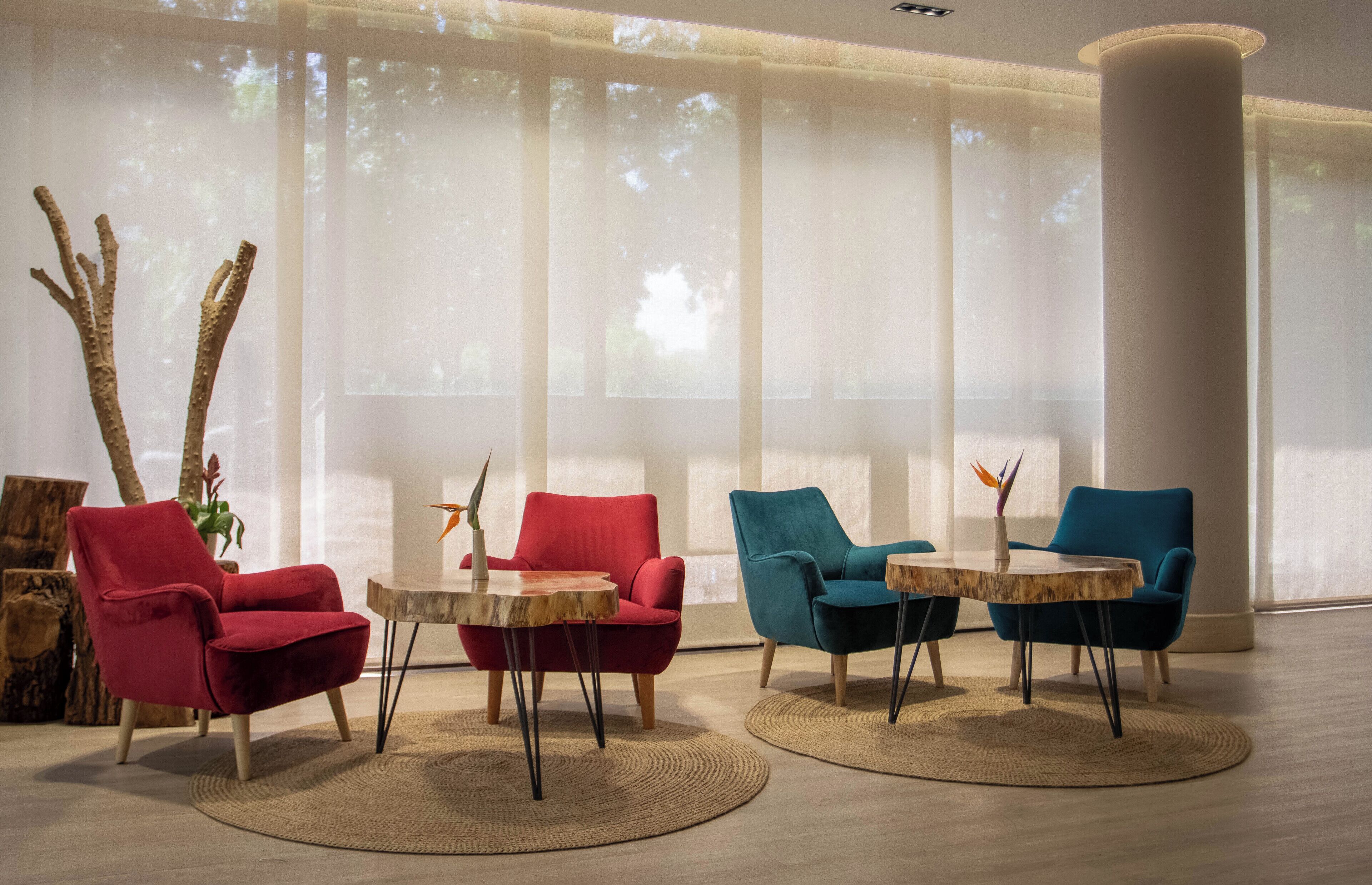 Lunch and dinner served, local cuisine