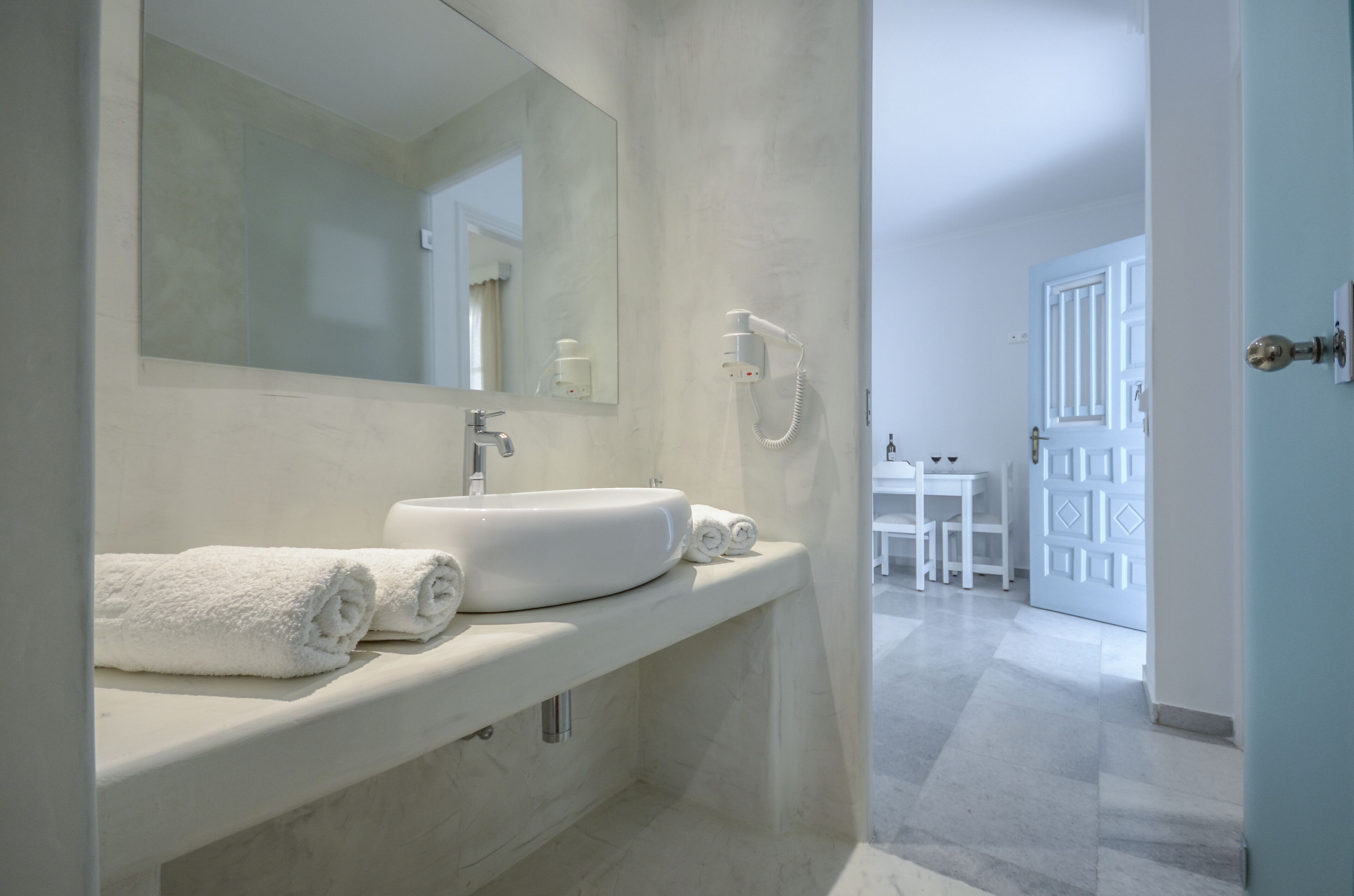 superior apartment | bathroom | shower, hair dryer, towels