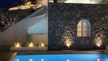 Superior Double Room | In-room safe, soundproofing, iron/ironing board, free WiFi