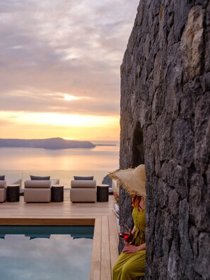 Property grounds - Agnadema Apartments (Santorini)