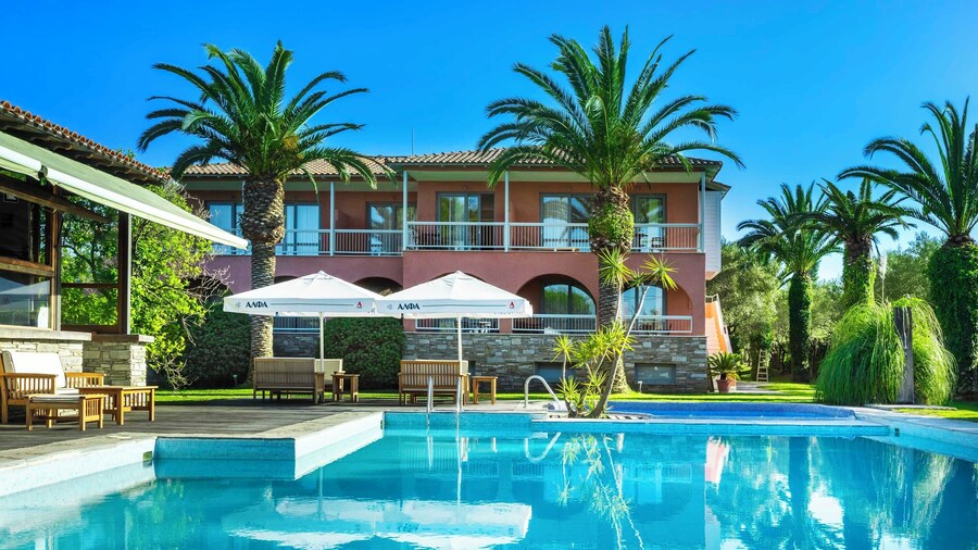 Hanioti Village Resort