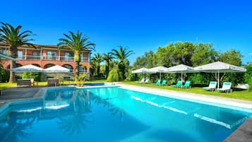 2 outdoor pools, pool umbrellas, pool loungers