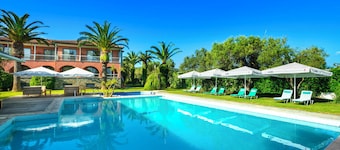 Hanioti Village Resort