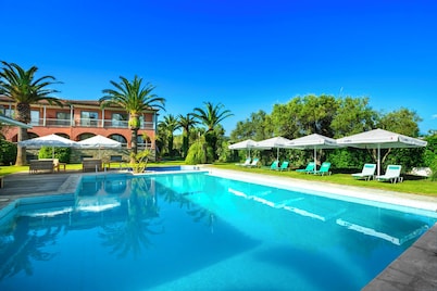 Hanioti Village Resort