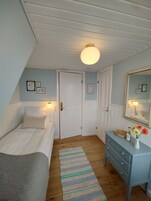 Ropa de cama hipoalergénica, colchones Select Comfort y escritorio 