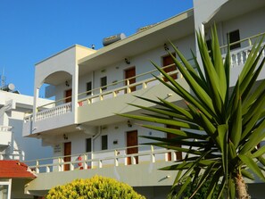 واجهة المنشأة