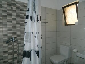 تجهيزات دش، مجففات شعر، مناشف