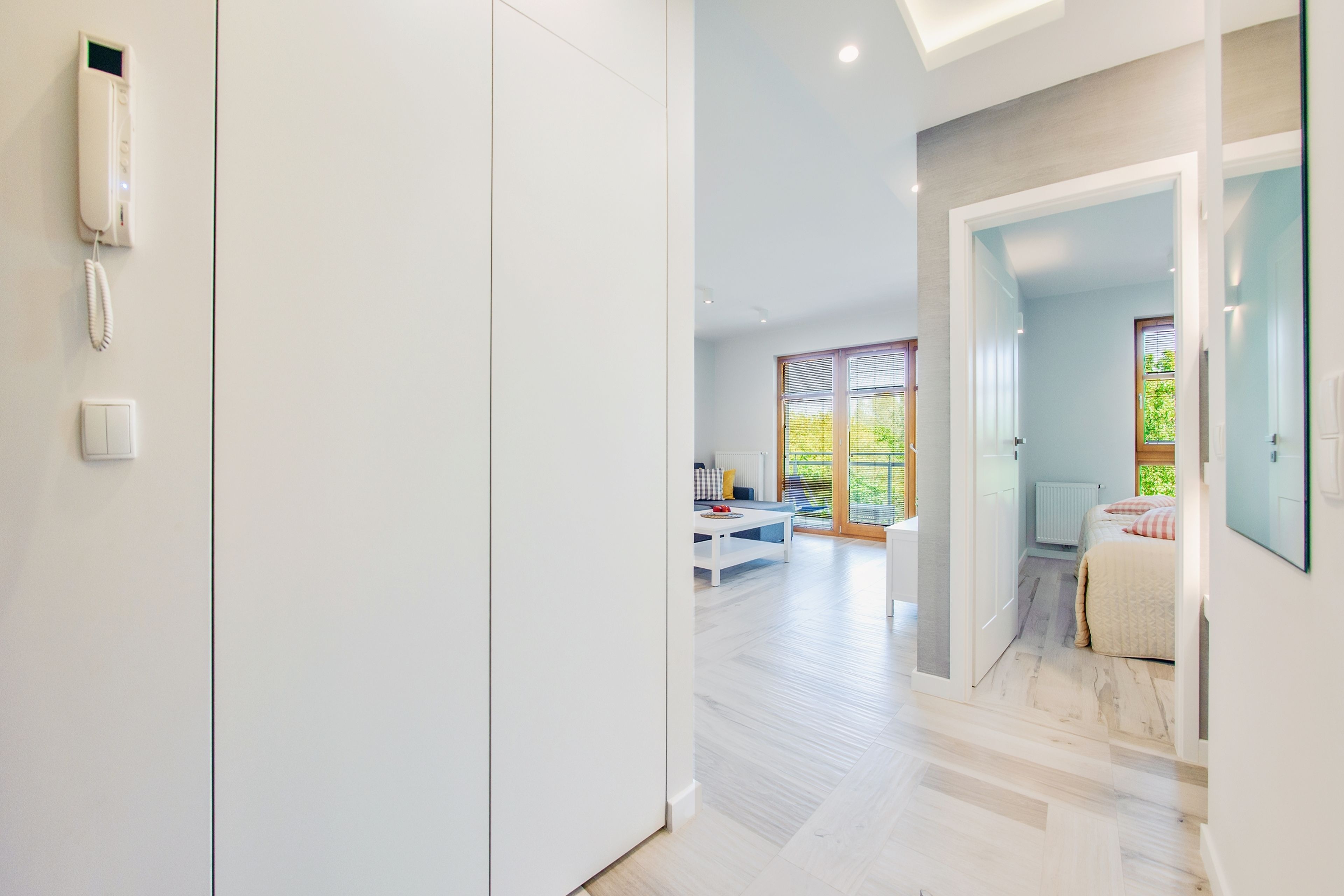 Departamento estándar | Área de sala de estar | Televisión 