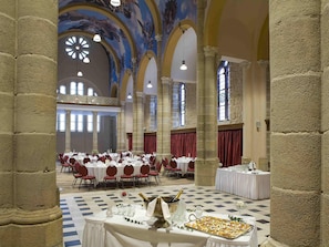 Innenbereich für Hochzeiten