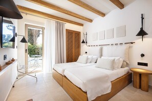 Studio | Premium bedding, in-room safe, soundproofing, iron/ironing board - Aegean Houses (Kos)