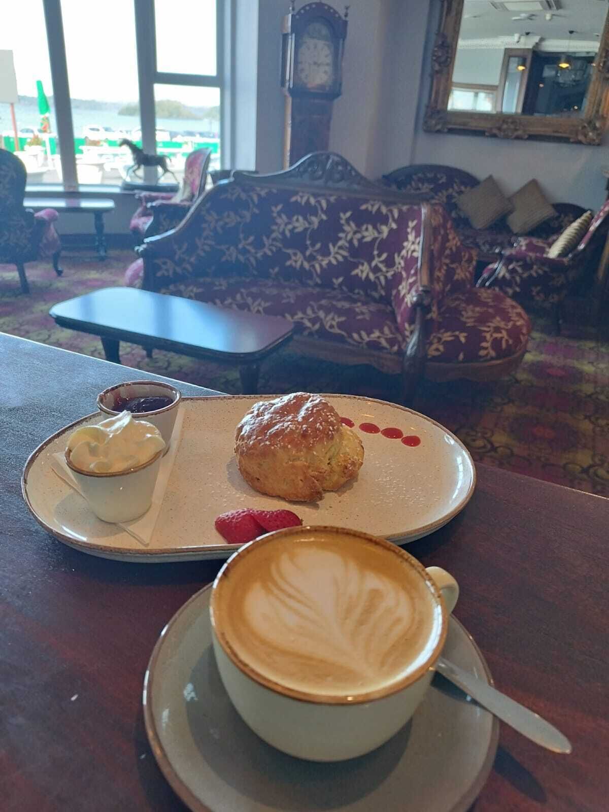 lunch and dinner served