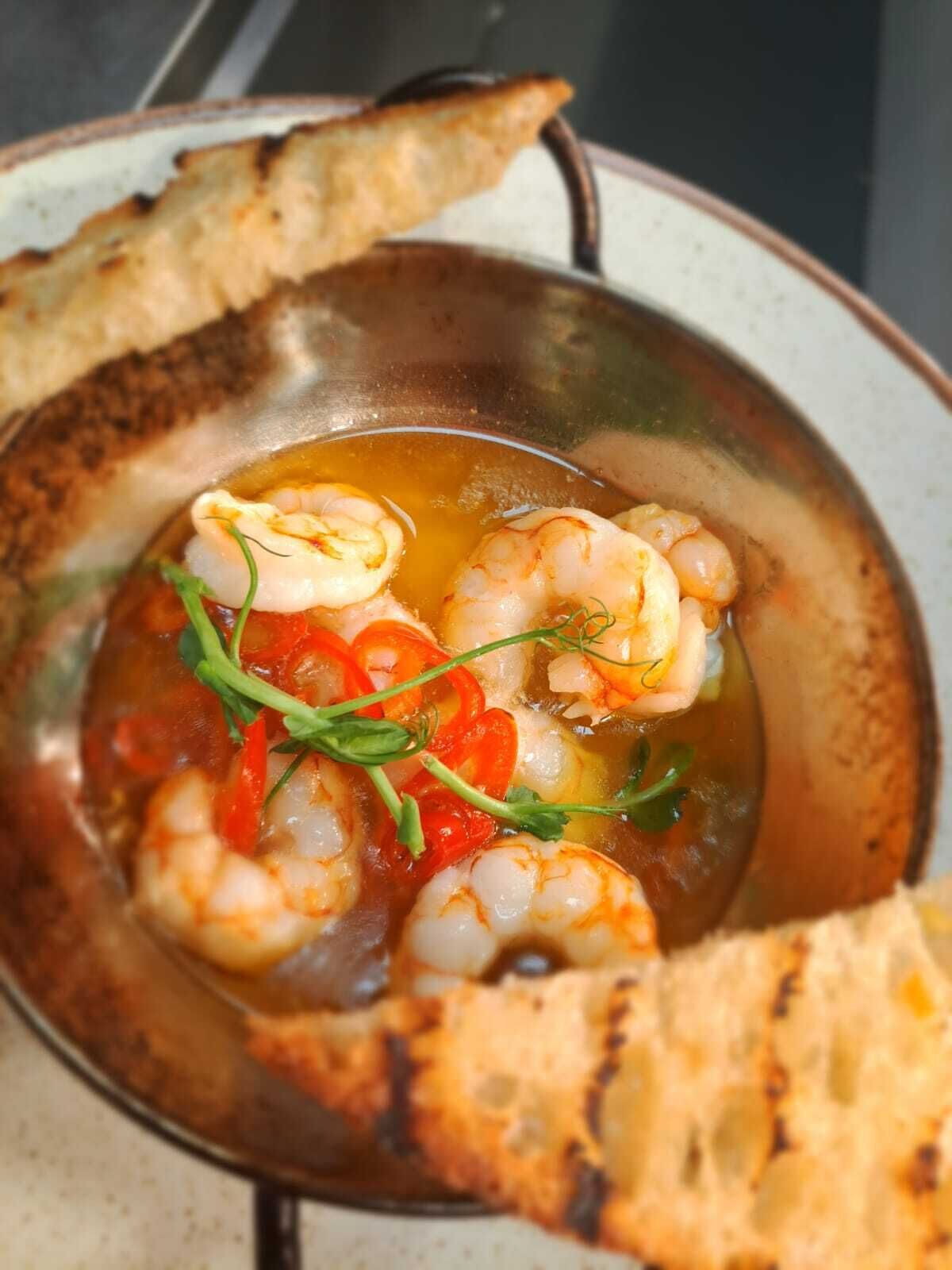 lunch and dinner served