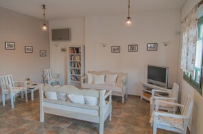 Reception - Ostria Hotel (Andros)