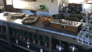 Café da manhã continental grátis todos os dias