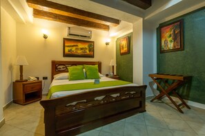Standard Double Room, 1 Queen Bed | Minibar, in-room safe, blackout curtains, soundproofing - Hotel Don Pedro de Heredia (Cartagena)