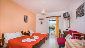 Comfort Double or Twin Room, Kitchenette, Courtyard View | Blackout drapes, WiFi (free), bed sheets - Betty Apartments (Paros)