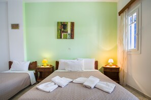 Cortinas blackout, wifi gratis y ropa de cama 