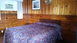 Habitación, 1 cama Queen size, para fumadores | Wifi gratis y ropa de cama 