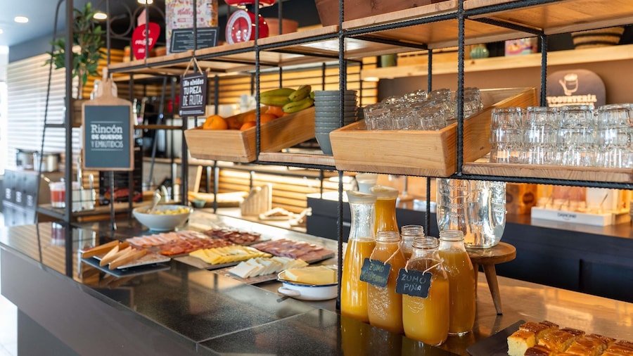 宜必思巴塞罗那摩勒酒店